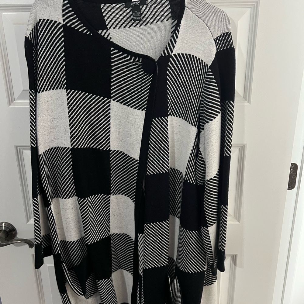 Alfani Black and White Geometric Cardigan